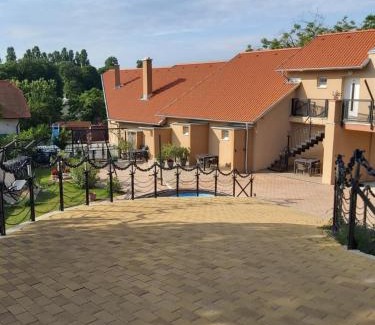 Badacsony Apartamento | Római Apartman