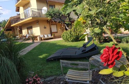 Alsóörs Apartamento | Rózsa Apartman