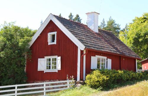 Karrdal Otro | Rösjöbaden Camping & Stugby