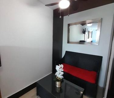 El Cangrejo Apartamento | R.1112 Estudio ejecutivo, privado con cocina y baño.