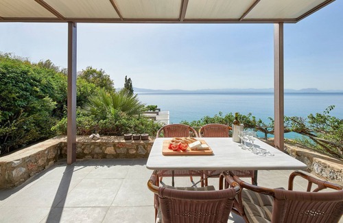 Kitries Villa | R 3038 Two Bedroom Apartment Cape Kitries