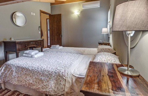 Kavvadades Casa | R 3098 Farm House