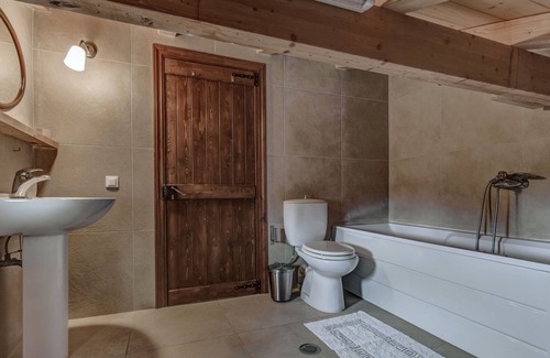 Kavvadades Casa | R 3098 Farm House