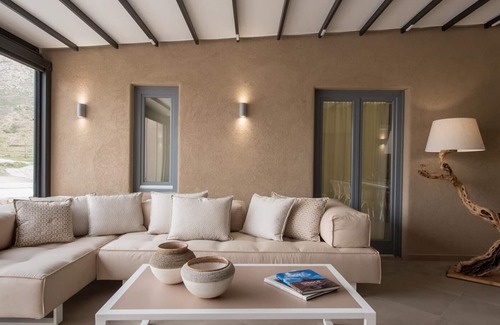 Vlychada Villa | R 950 Villa Cellaria - Cellaria Estate