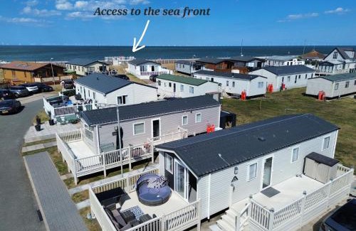 Kinmel Bay Otro | R&A Static Caravan Holidays, Towyn, North Wales