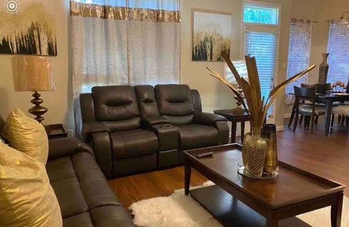 Ellendale Casa | R.A.W Relax and Wine Luxury Rentals