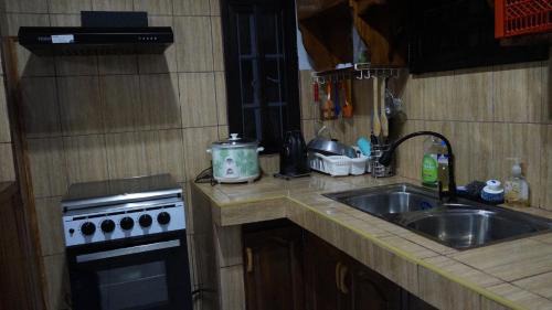 Baguio Apartamento | R and W Transient House in Baguio