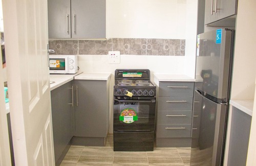 Harare Apartamento | R Executive Apartments