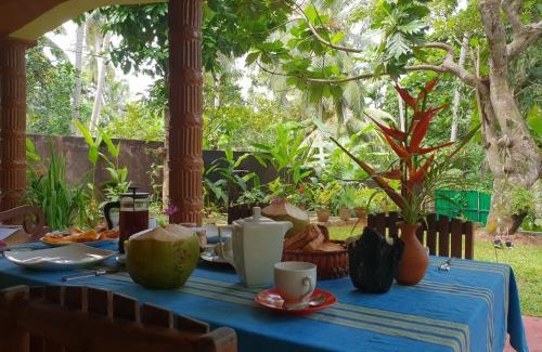 Dodanduwa Casa | R&N Yellow House