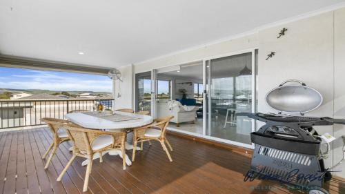 Aldinga Beach Casa | R & R Aldinga Beach by Wine Coast Holidays