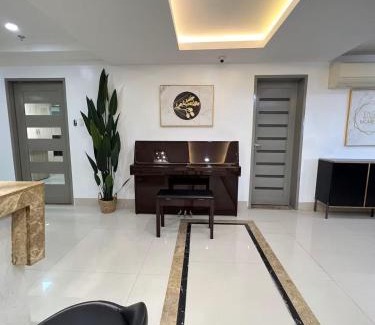 Paranaque Hotel | R&R Entire Rental Unit