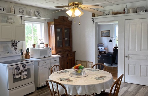 Carp Lake Otro | R&R Farmhouse.