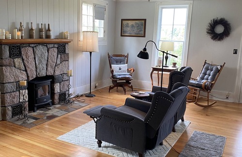 Carp Lake Otro | R&R Farmhouse.