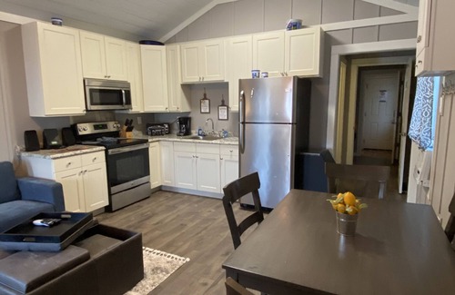 Venice Casa | R&R Getaway Comfort on the water! Visit out Pro Shop for Approved Fishing Gear!