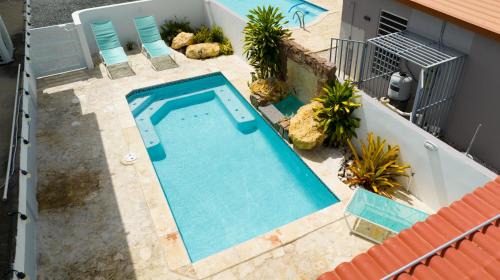 El Combate Apartamento | R&V Combate Beach House, 2nd Floor with Pool