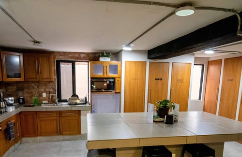 Ciudad López Mateos Casa | R10 Habitación Equipada STV WIFI Parking