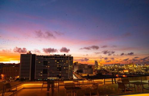 Belvedere Apartamento | R104- Luxurious Penthouse with Incredible Sea View