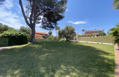 Segur de Calafell Apartamento | R161 Villa França 2 piscinas, jardín, tenis