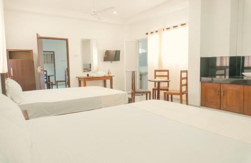Hikkaduwa Hotel | R2 Guest - HIKKADUWA