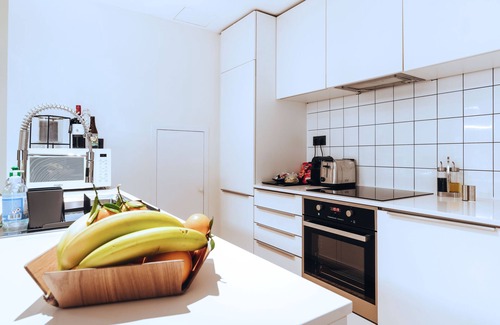 Saint-Josse-ten-Noode Apartamento | R213 - Urban Skyline Escape w/ Lovely Terrace