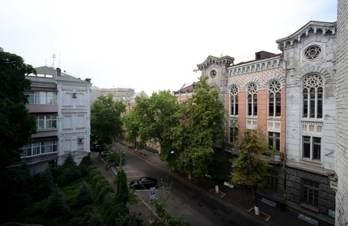 Verkhnie Misto Apartamento | R25 in Київ