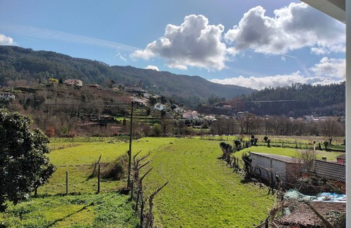 Castro Daire Apartamento | R3-Casa da Moleira