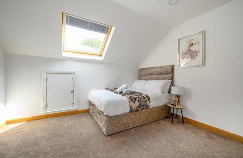 Batley Casa | -RA7B- For your relaxed and Cosy stay with Free WiFi