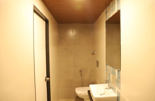 Panvel Complejo | Raaj Resort