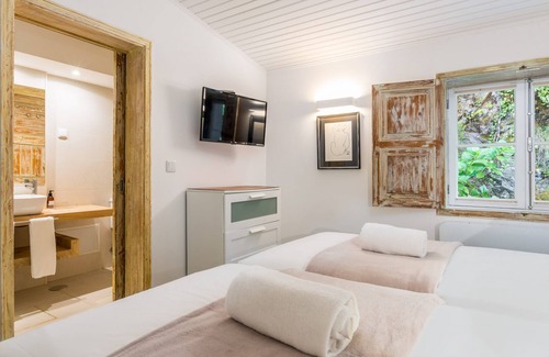 Calheta Casa | Rabaçal Nature Spot Cottage