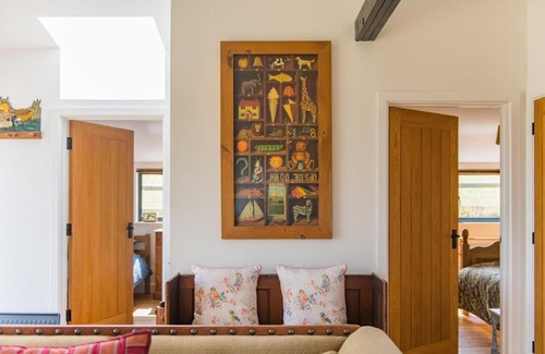 Martin Casa | Rabbit Hole by Keepers Cottages