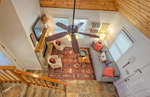 Rabun Gap Cabina | Rabun Gap Reverie, Dog-friendly & fence-Near Clayton & Black Rock Mountain Park