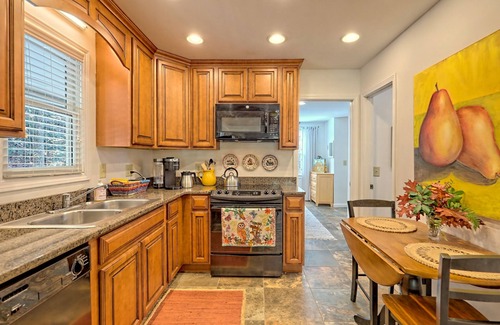 Rabun Gap Cabina | Rabun Gap Reverie, Dog-friendly & fence-Near Clayton & Black Rock Mountain Park