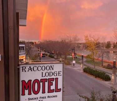 Sylvan Lake Cabina | Raccoon Lodge Motel