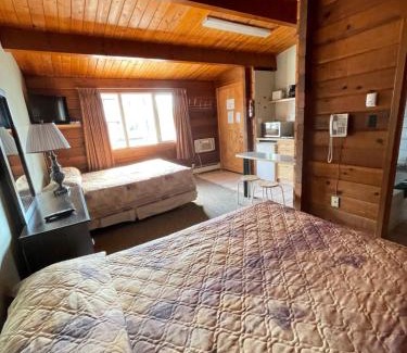 Sylvan Lake Cabina | Raccoon Lodge Motel