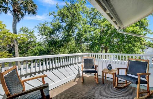 Isle of Palms Casa | Racquet Club 37 by Wild Dunes, in Resort Core