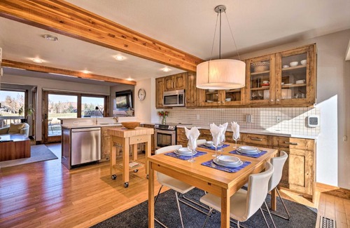 Park Meadows Casa | Racquet Club Condo - 2 Miles to PC Mountain!