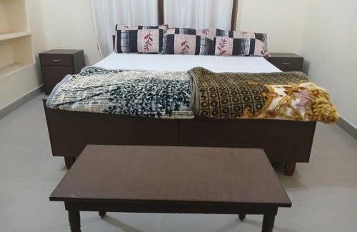 Sigra Casa | Radha Raman Guest House