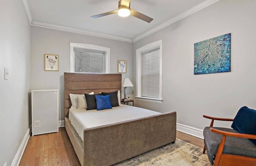 Avondale Apartamento | Beaming & Roomy 2BR Apartment near Shops