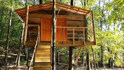 Grandview Casa | Radiant Forest Vacation Rental Haven Near Piney River, Tennessee