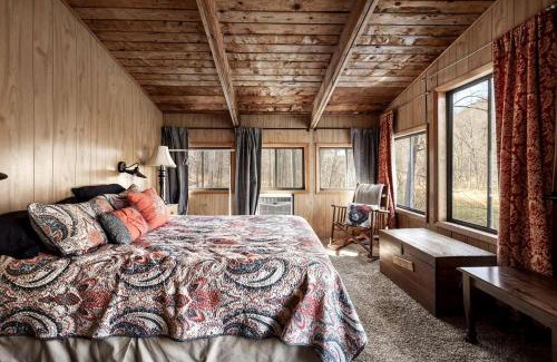 Great Cacapon Casa | Radiant Riverfront Cabin Sanctuary near Cacapon River in West Virginia