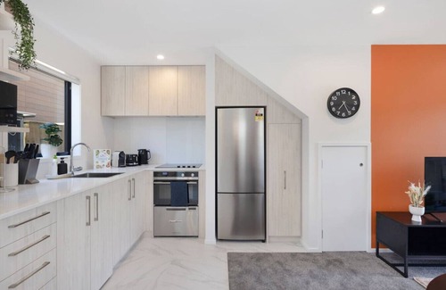 Lower Hutt Casa | Radiant Spot on Biddle Crescent