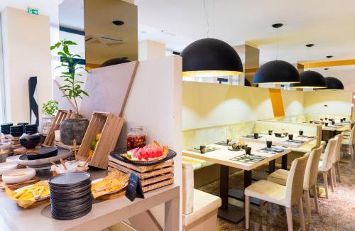 N'Djamena Hotel | Radisson Blu Hotel N'Djamena