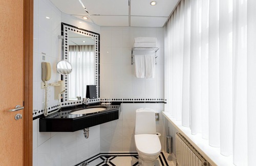 Centrs Hotel | Radisson Blu Ridzene Hotel