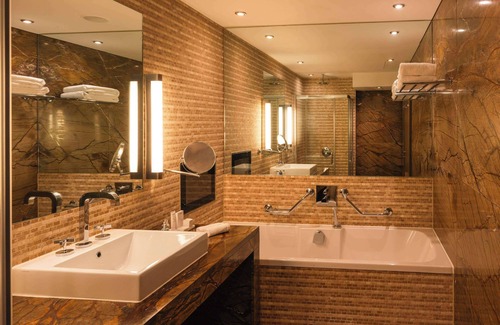 City Centre Dublin Hotel | Radisson Blu Royal Hotel, Dublin