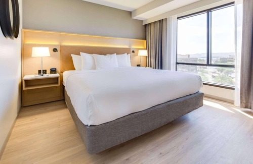 Donelson Hotel | Radisson Hotel Nashville Airport