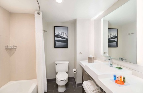 Donelson Hotel | Radisson Hotel Nashville Airport