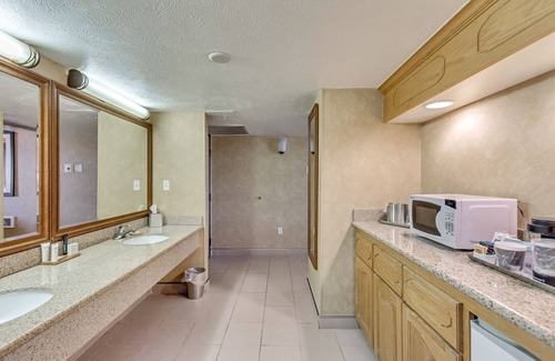 Salt Lake City Hotel | Radisson Hotel Salt Lake City Airport