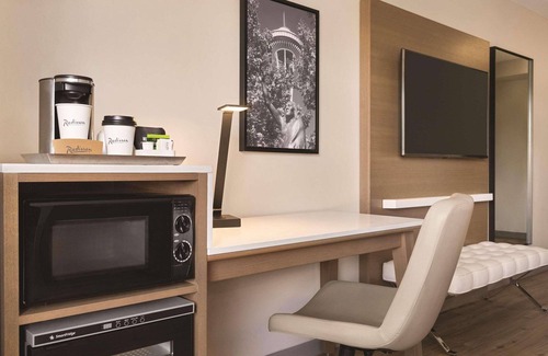 SeaTac Hotel | Radisson Hotel Seattle Airport