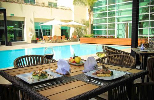 León Hotel | Radisson Poliforum Plaza Hotel Leon