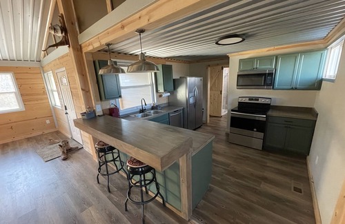 Pittsburg Cabina | Radley Refuge